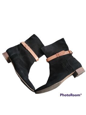 HP. Sergio Rossi Suede Leather Boots